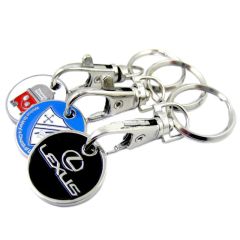 Emalje vognmønt med nøglering